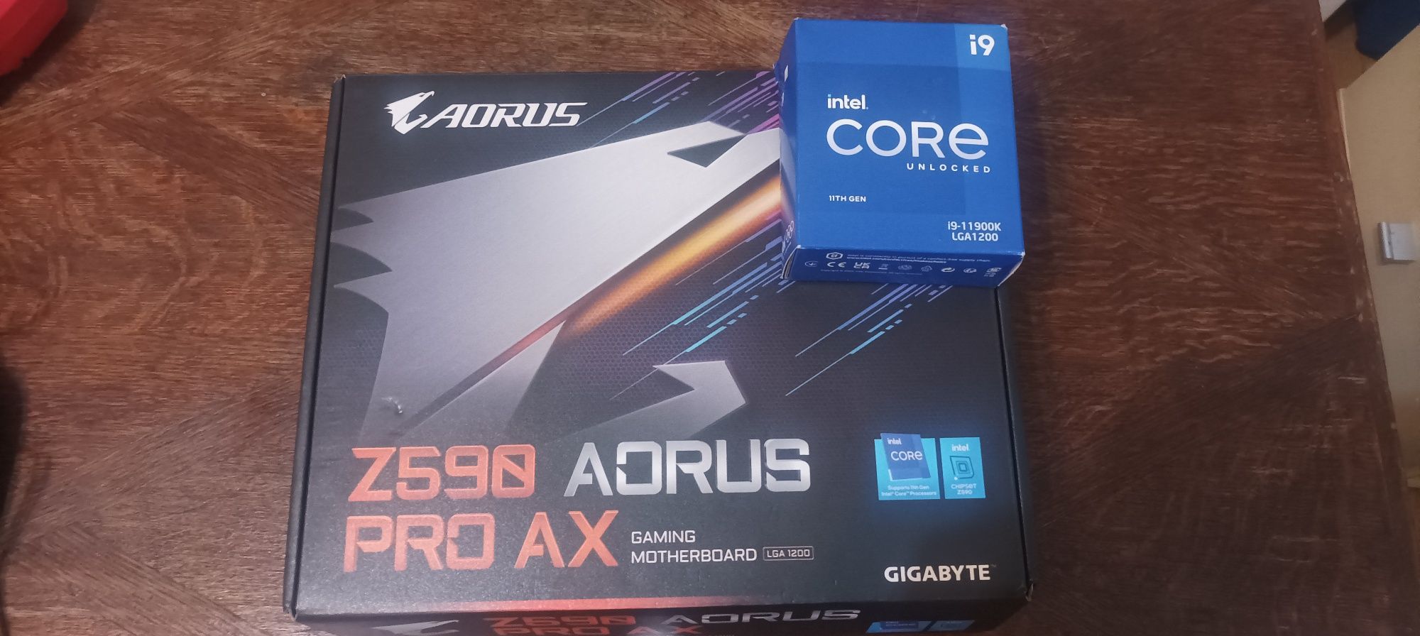 Sprzedam procesor i9 11900K płytę główną z590 gigabyte aorus pro ax