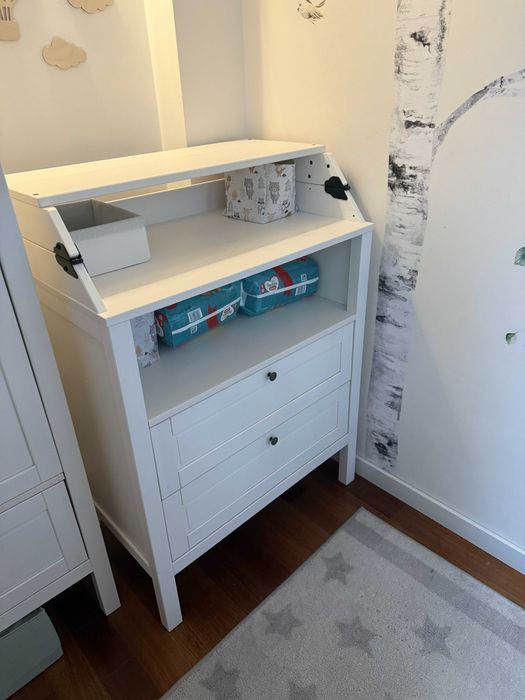 Zestaw mebli dziecięcych IKEA SUNDVIK szafa, łóżko, przewijak, dodatki