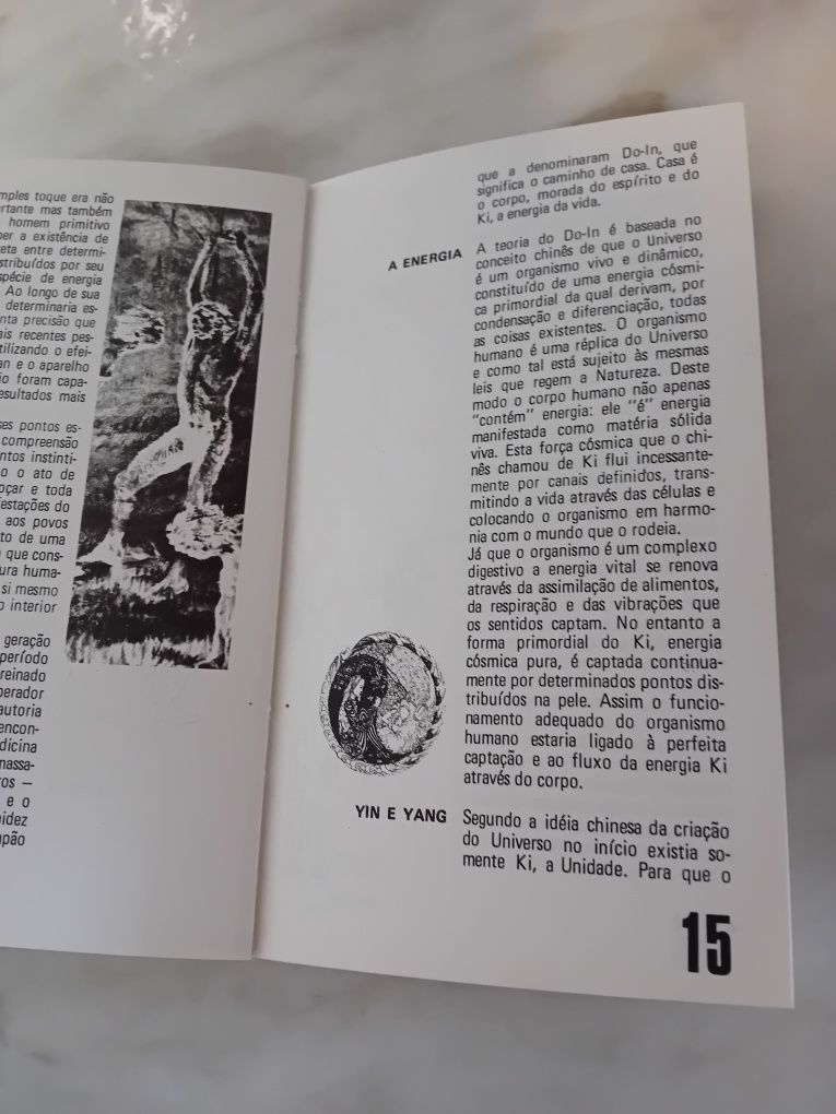 Livro Antigo Livro dos Primeiros Socorros