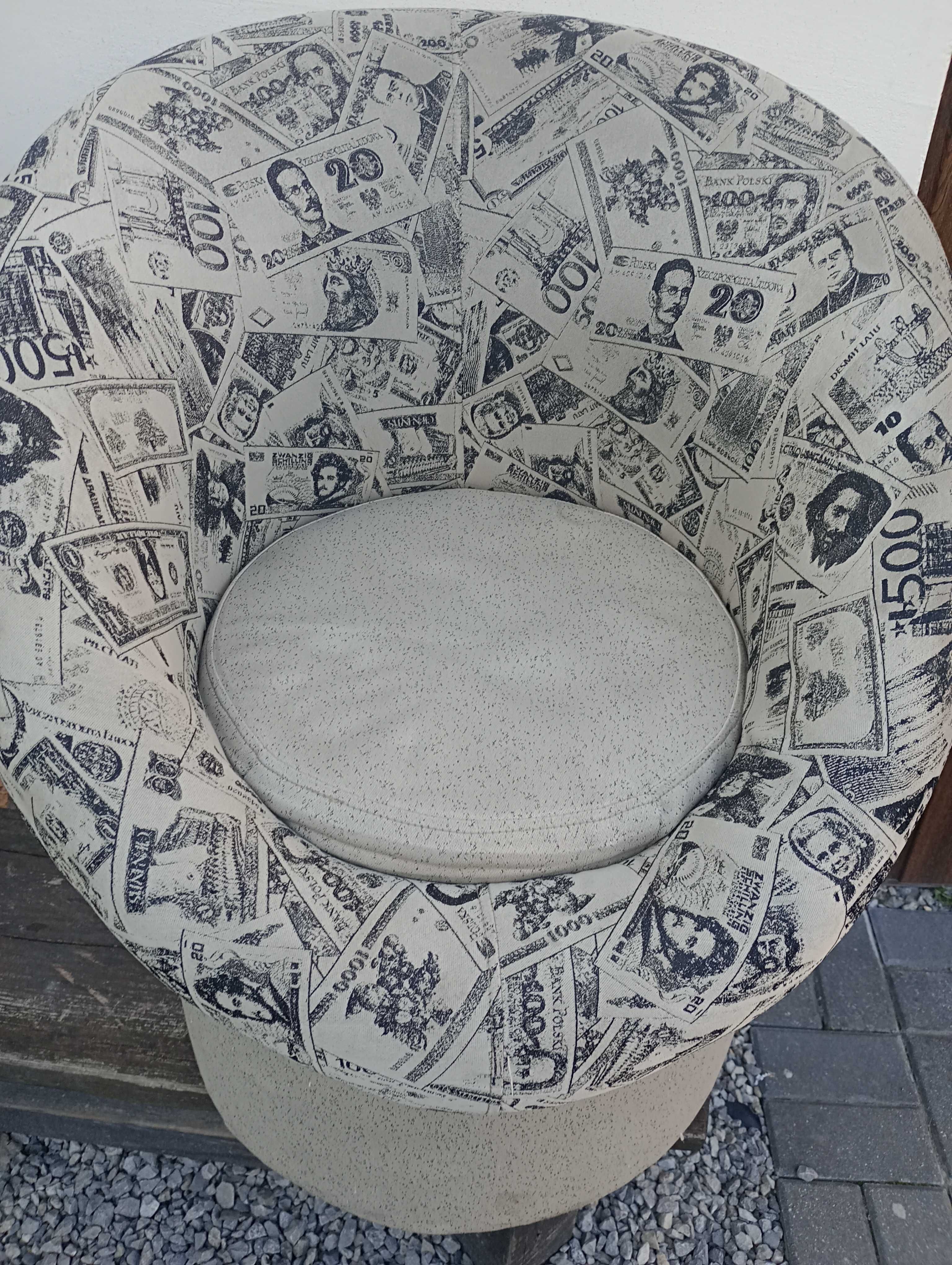 Pufa. jak nowa czysta ,