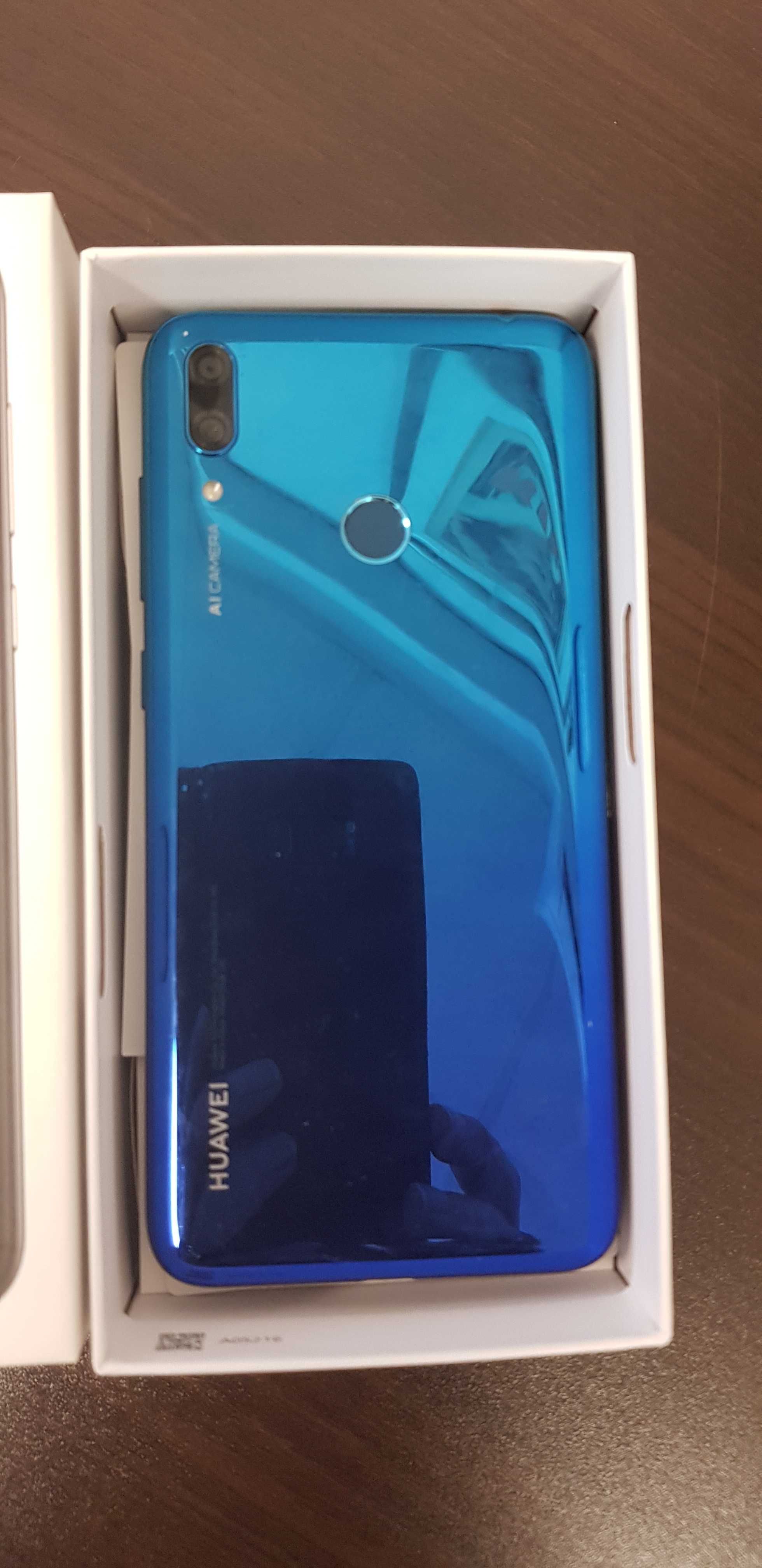 Huawei Y7 2019  smartfon.