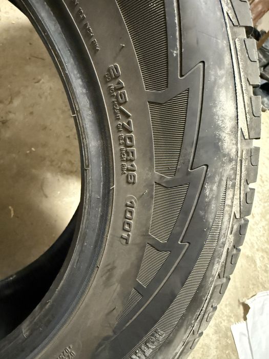 Шины зима Goodyear 215-70r16
