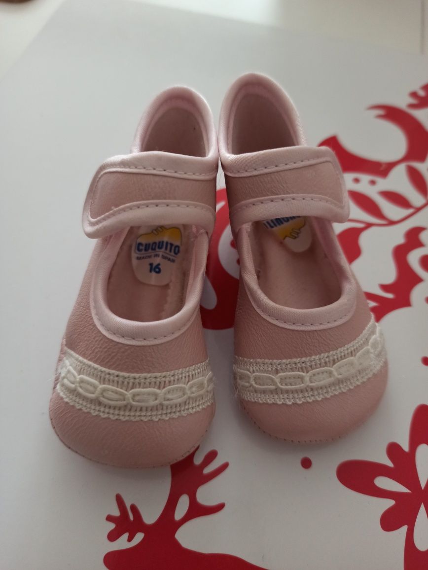 Buty na chrzest CUQUITO skórzane ekskluzywne 16 róż