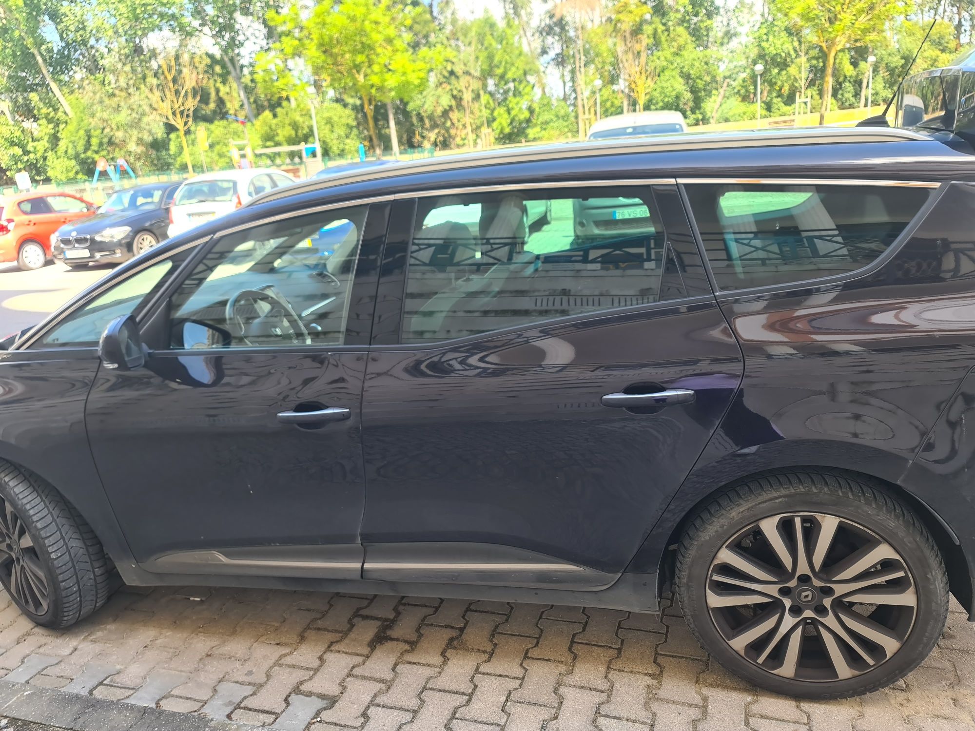 Renault Initiale paris