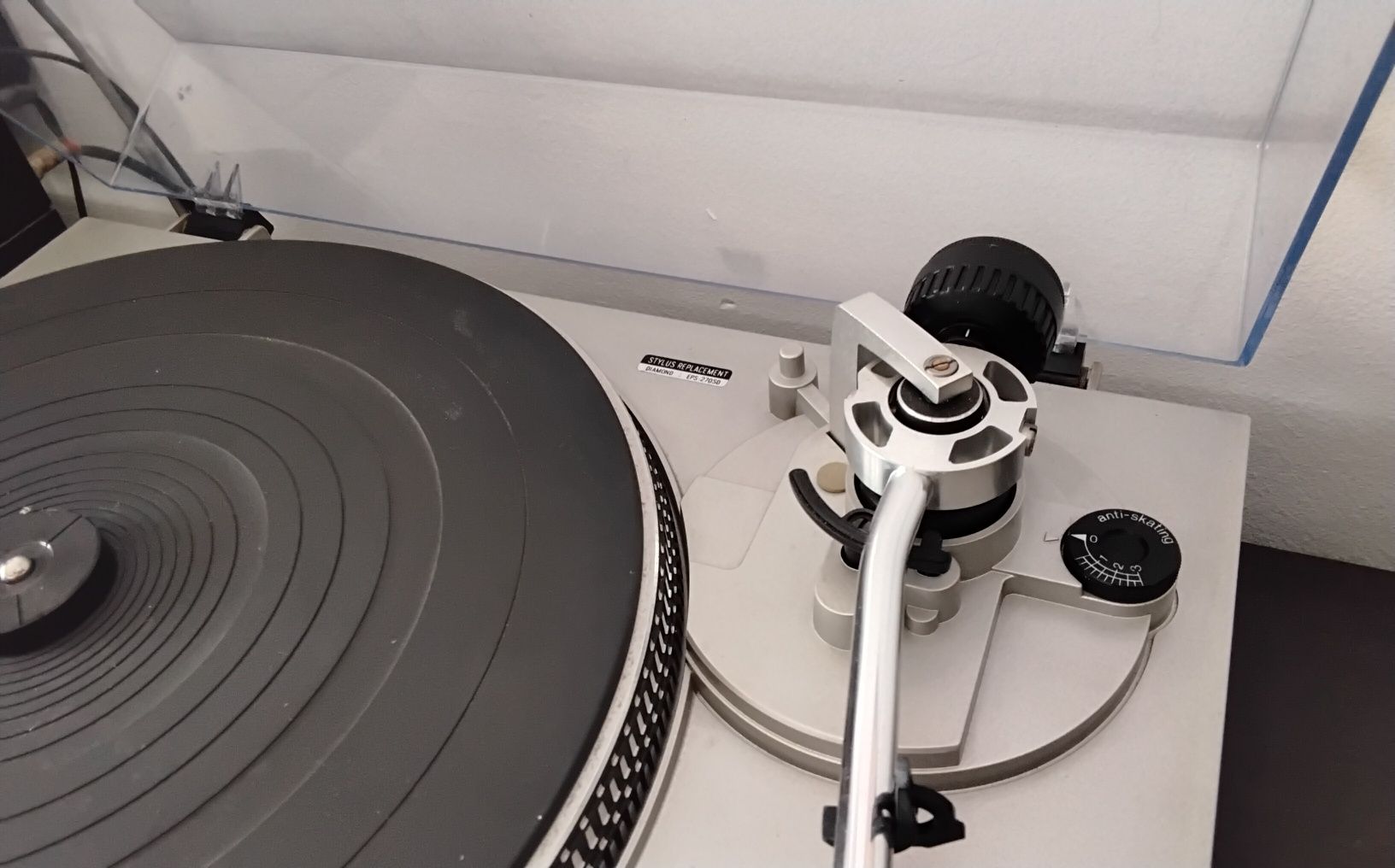 Technics SL-3300 direct drive automatic giradisco