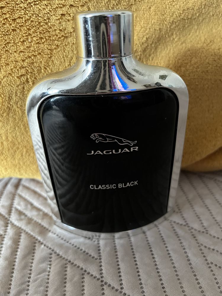 Jaguar clossic black