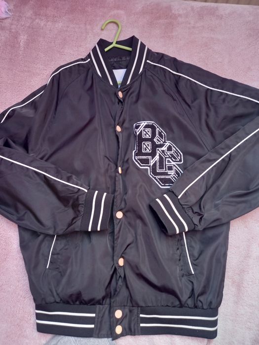 Kurtka bejsbolówka Bershka