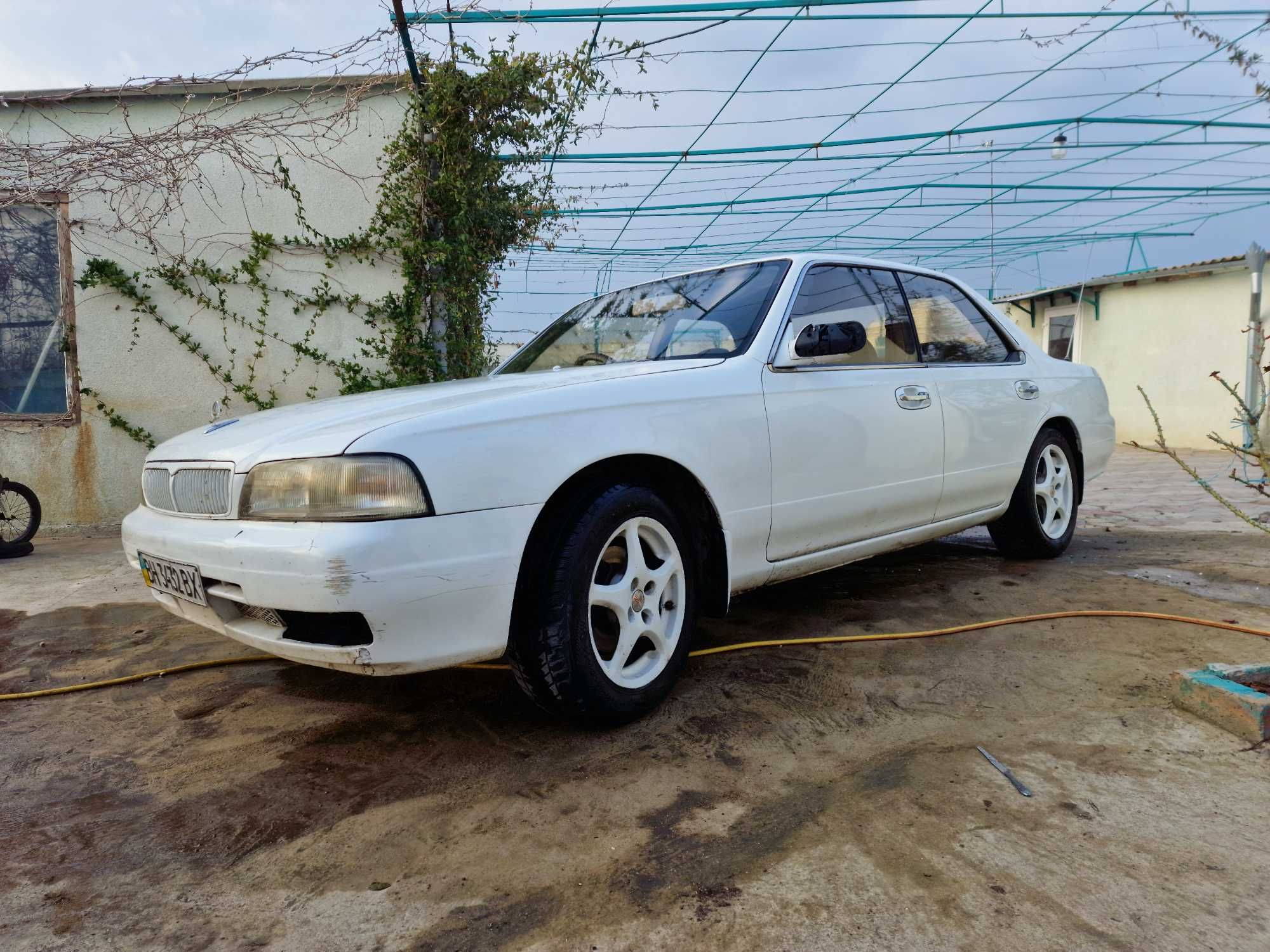 Авто Nissan Laurel 1994