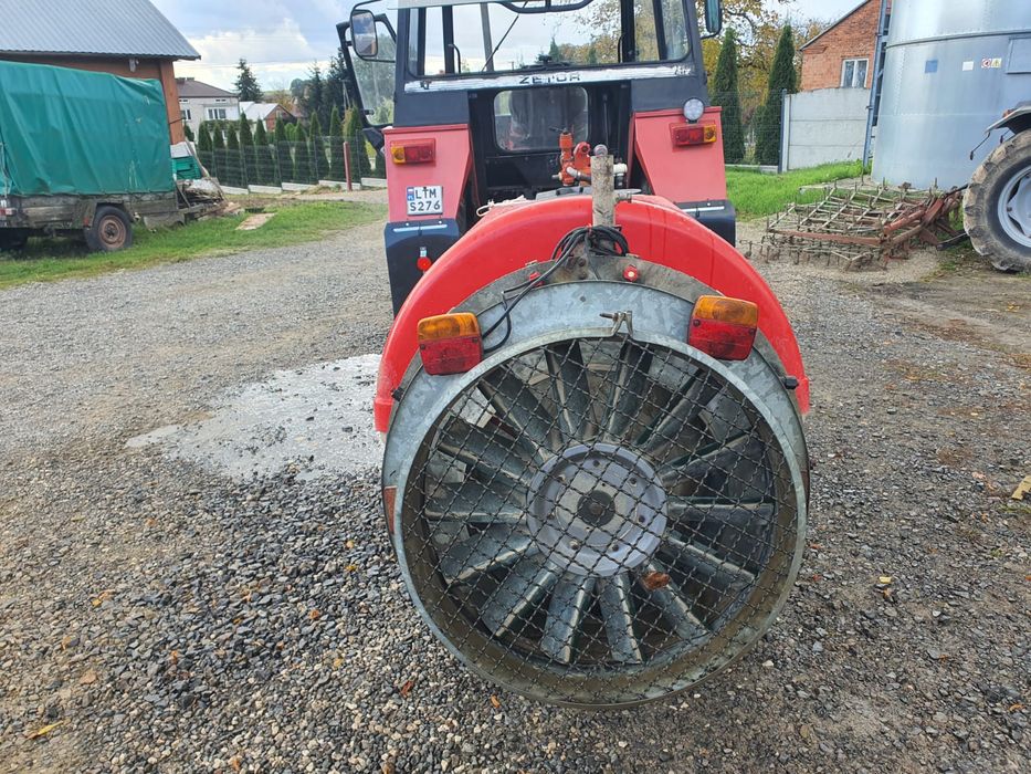 Opryskiwacz sadowniczy do porzeczek malin itp.Holder 1000 litrów