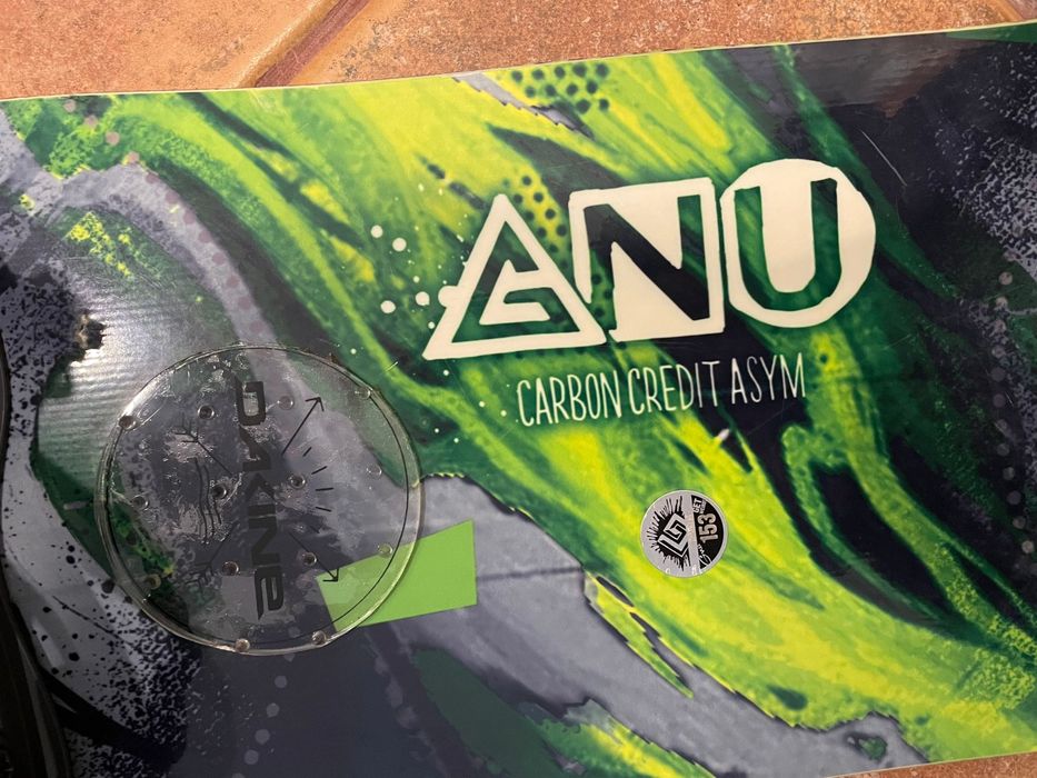 Prancha SnowBoard GNU Carbon 153