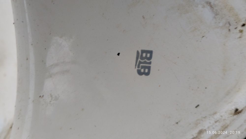 Продам ванну б/у