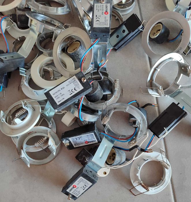 FOCOS Lote Cerca 30 Focos