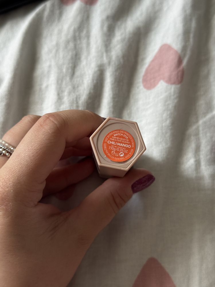 Róż w sticku od Fenty chilli mango