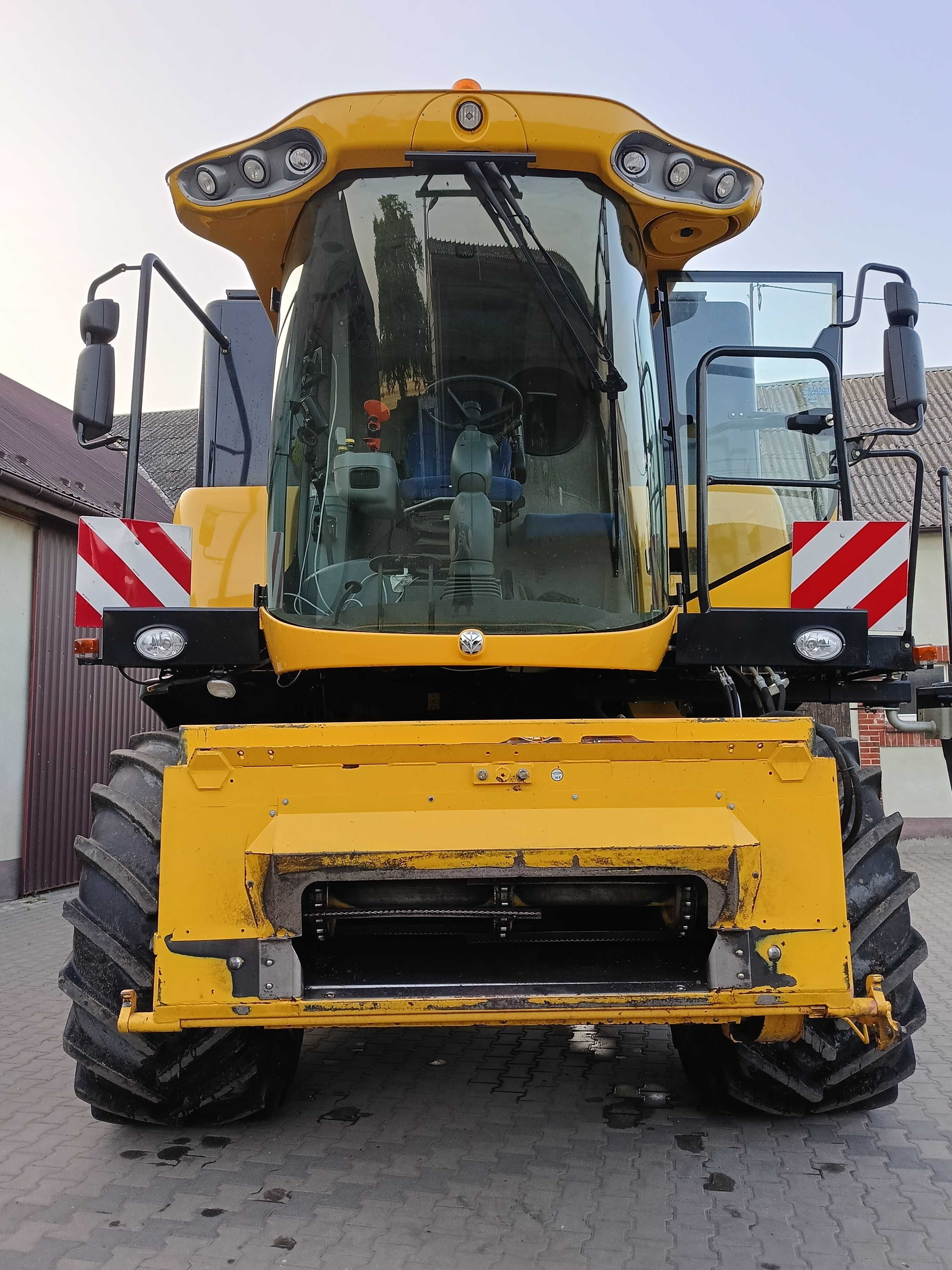 Kombajn New Holland CX5080