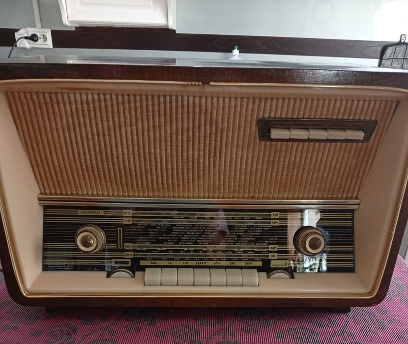 vendo rádio dos antigos