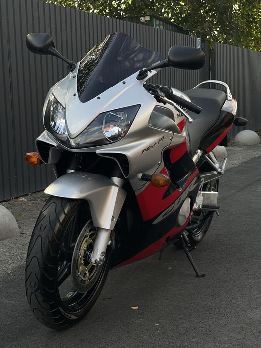Honda cbr 600 f4i