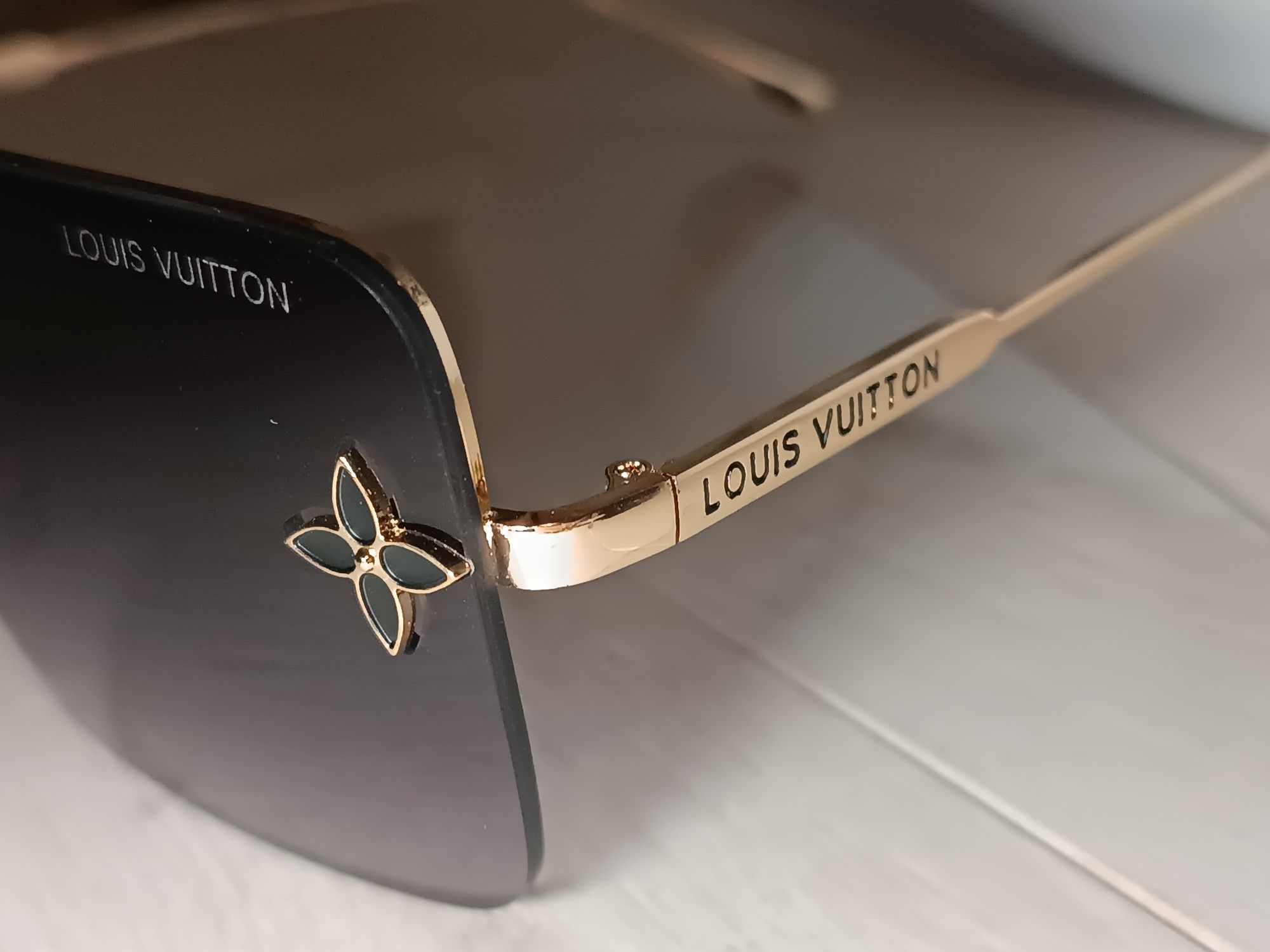 Брендові жіночі окуляри Louis Vuiitton