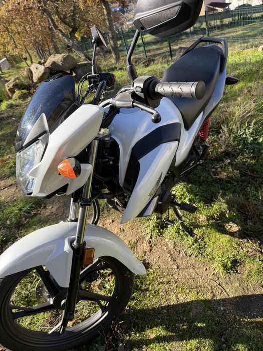 Honda Cbf 125 com muito poucos Km!