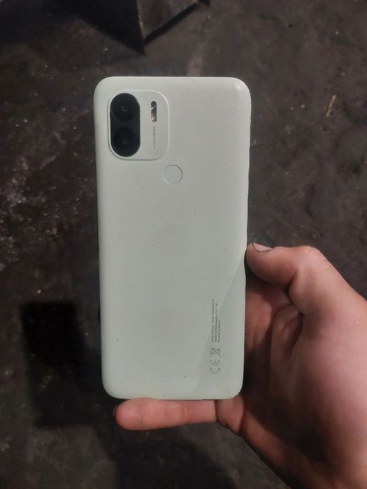 Обменяю два телефона самсунг и сяоми