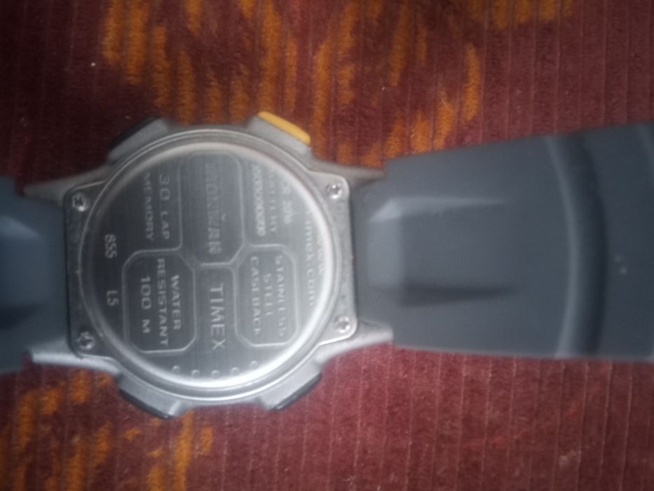 Часы наручные Casio .