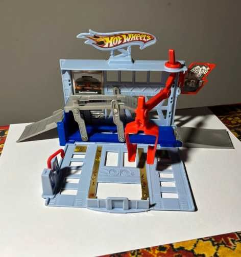 Hot wheels, składana budowla Warsztat