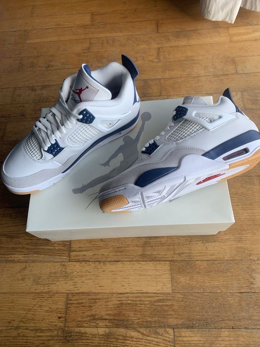 Nike SB x Air Jordan 4 Retro - white/navy 43