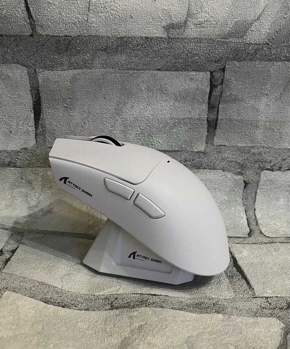Ігрова мишка, безпровідна Attack Shark X11, зі станцією, біла