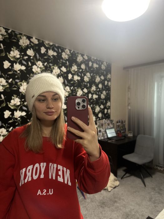 Шапка зимова біла жіноча