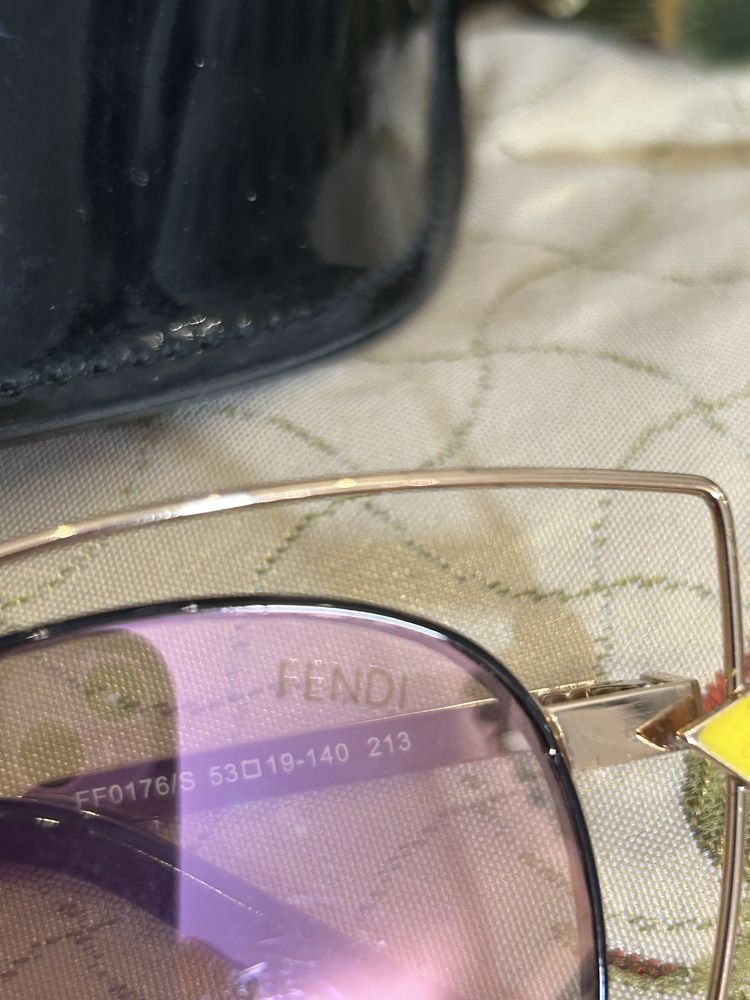 Сонцезазисні окуляри Fendi. Люкс бренд. Оригінал.