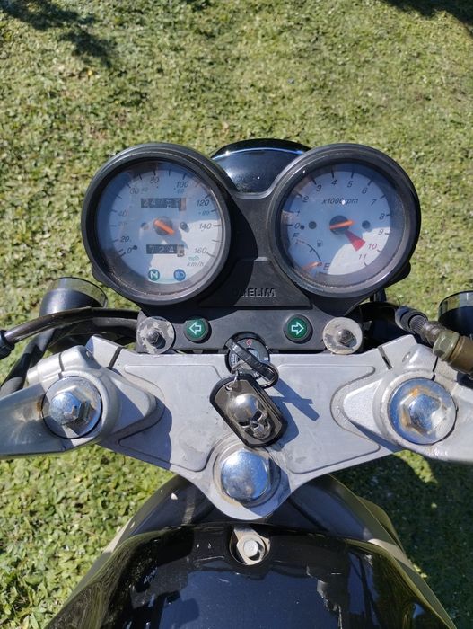 Motocykl 125 Daelim Roadwin
