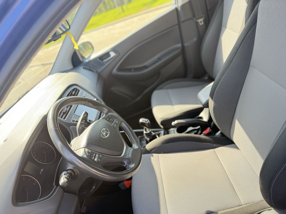 Hyundai i20  TGI ano 2020