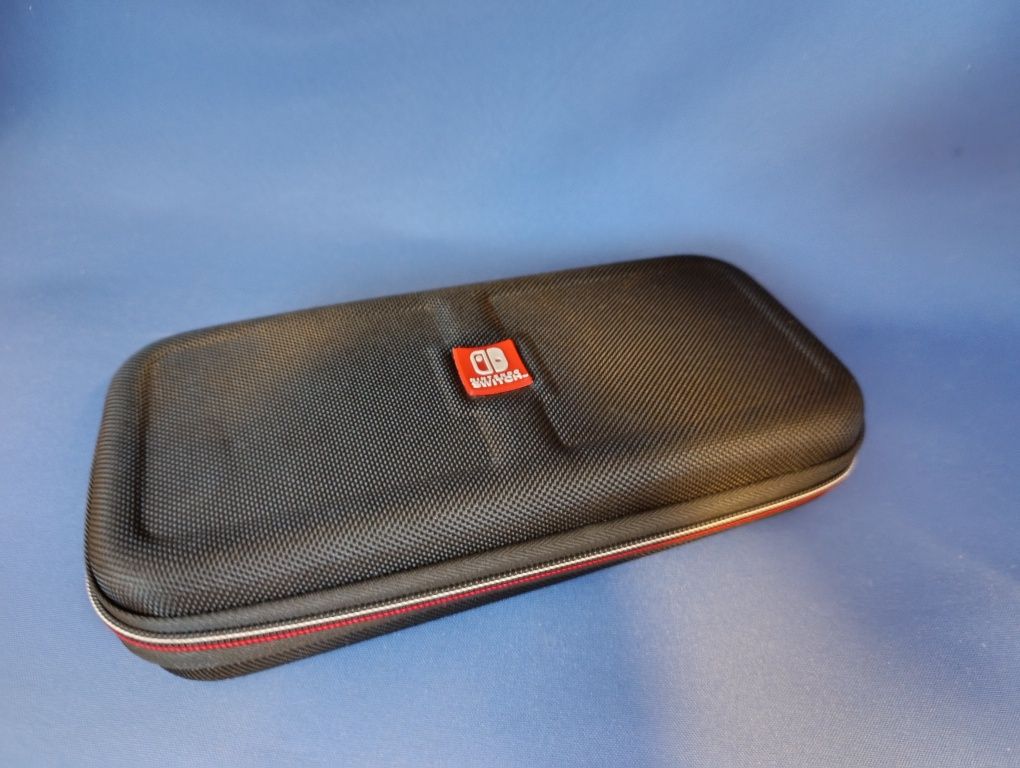 Жорсткий кейс для Nintendo Switch - Deluxe Travel Case