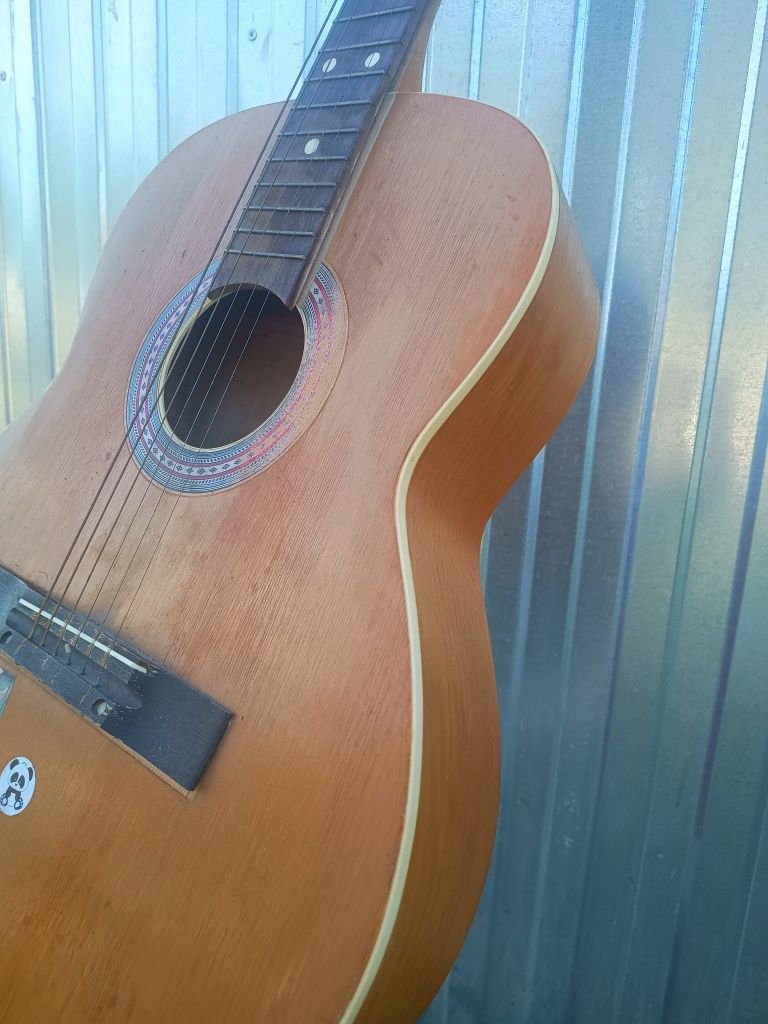 Gitara akustyczna