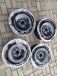 Używane  felgi  stalowe  Renault  6,5x16 5x108 ET50 Felga