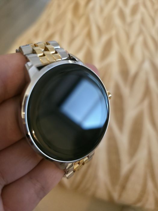 Smartwatch One Queencall Bicolor ainda com garantia