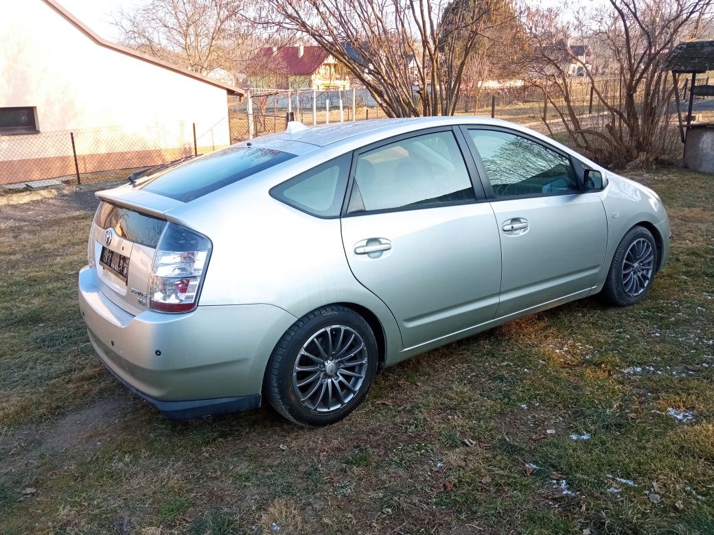 Toyota Prius 2005 rok plus hybryda