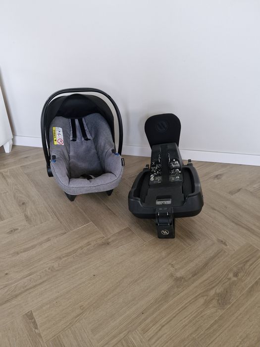 Fotelik samochodowy nosidełko Avionaut pixel pro z bazą