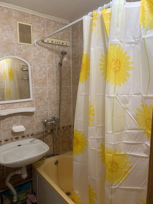 Здам 1-кімнатну квартиру, в районі ринку "Урожай"!