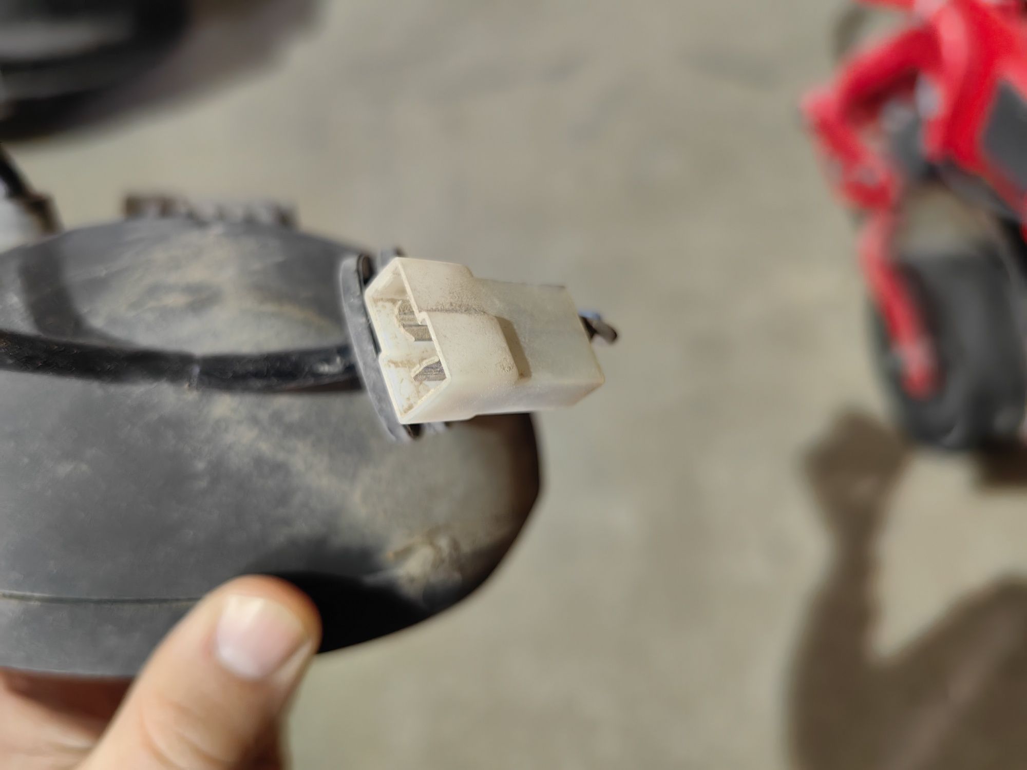Lampy robocze hella Massey ferguson oryginał kompletł