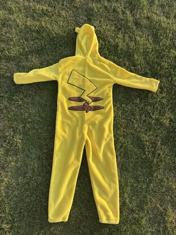 Strój pluszowy karnawałowy Pokemon H&M r. 110/116