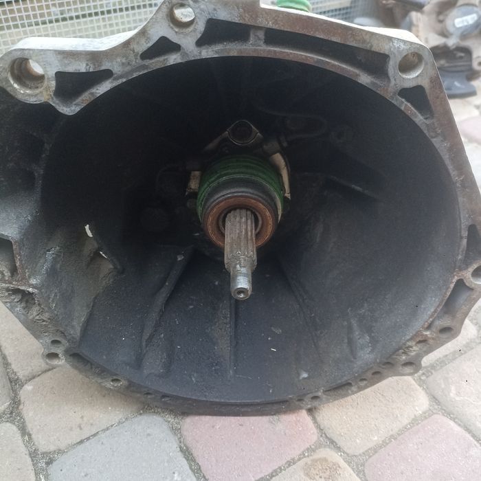 Коробка передач 2.0 2.2 бензин Опель омега