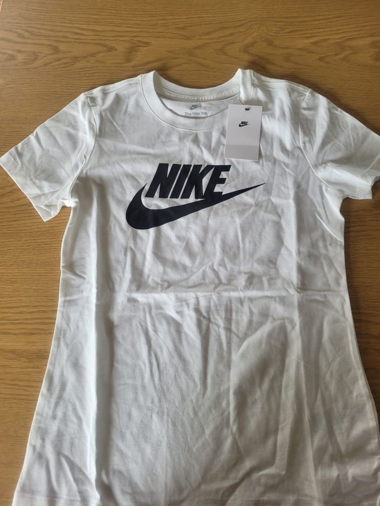 Koszulka damska Nike S biała