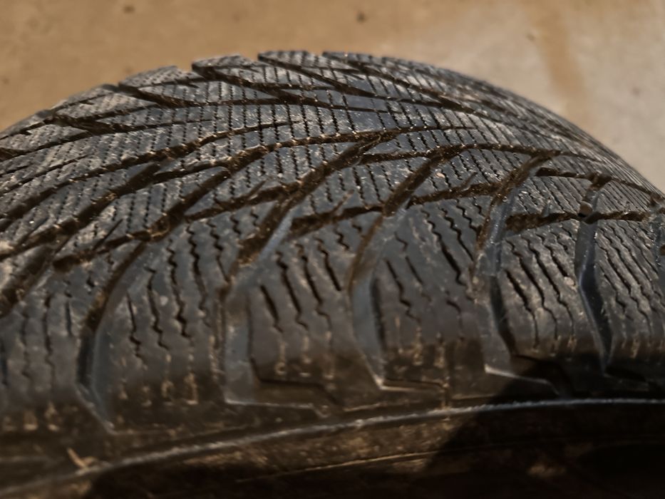 Продам колесо Nokian