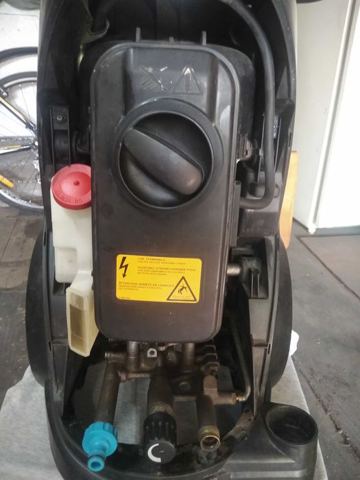 Мийка високого тиску Karcher HD6\15 C б\у