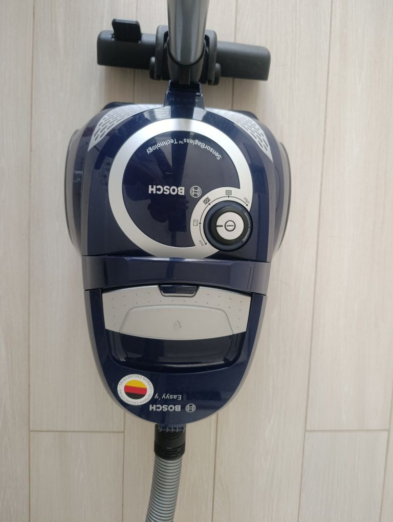 Пилосос Bosch BGC2UK2000 Eeasyy'y