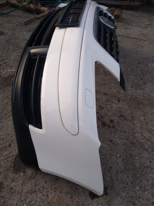 Zderzak przód grill spryski VW Touran caddy III biały