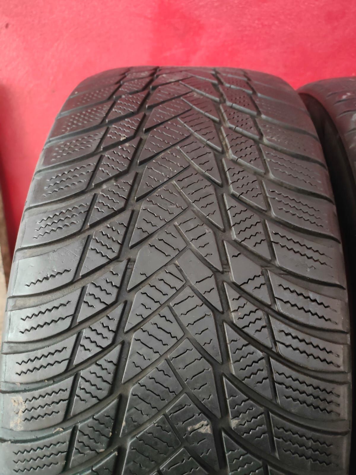 Opony 245/45/20 Bridgestone blizzak