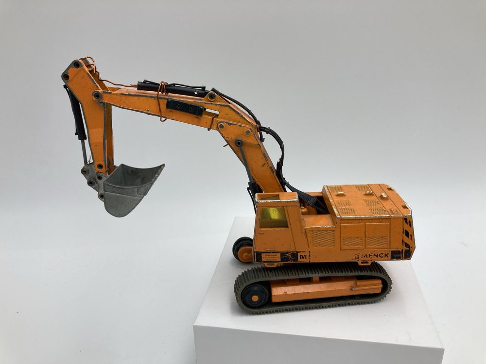 Siku 3413 Menck M500H Large Excavator 1:55 koparka