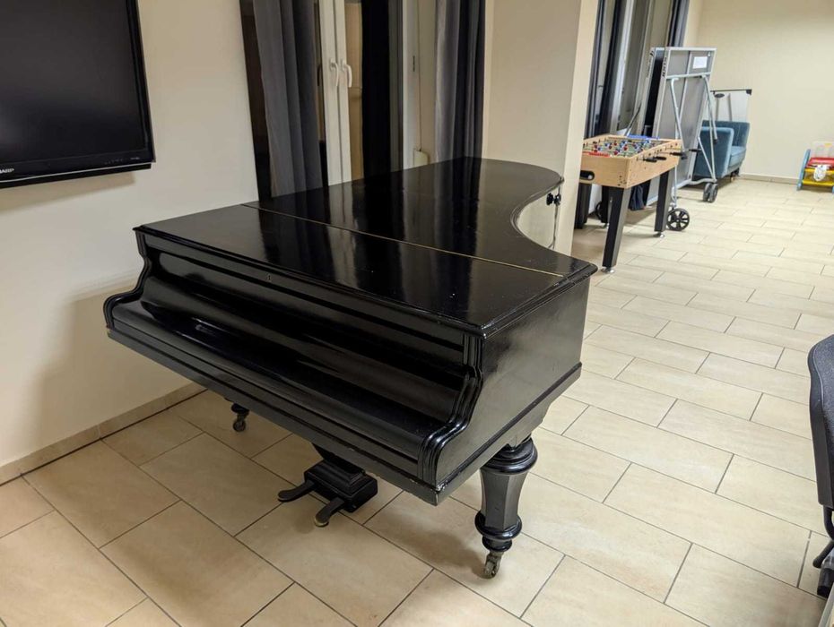 Fortepian półkoncertowy Stürzwage