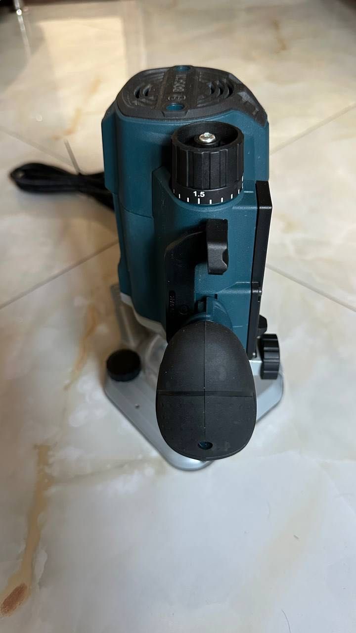 Новий Фрезер ручний Bosch GOF 1250 CE Professional Оригінал новий